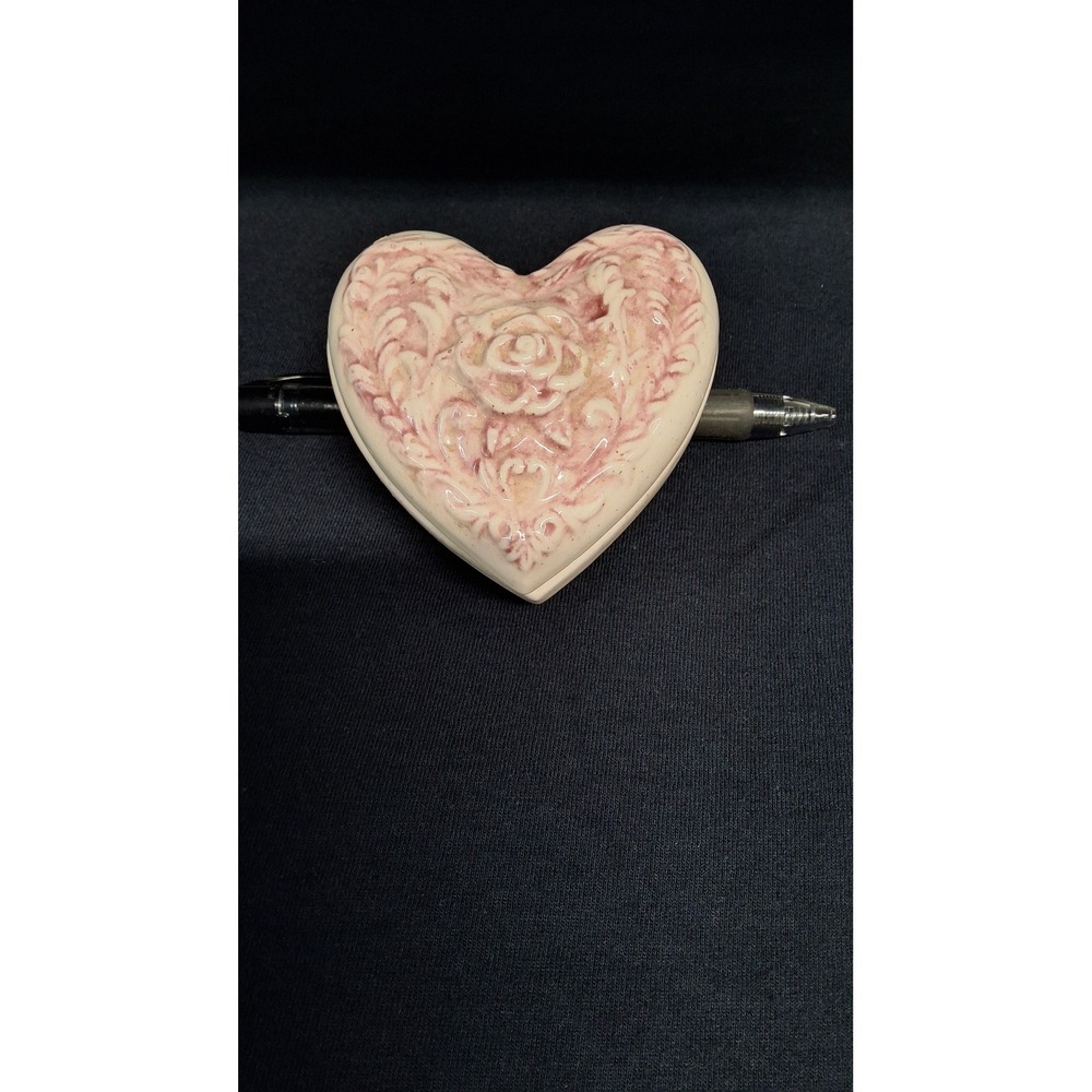 Vintage Ceramic Heart Trinket BoxPink Rose Embossed Jewelry Dish Shabby Chic SB1